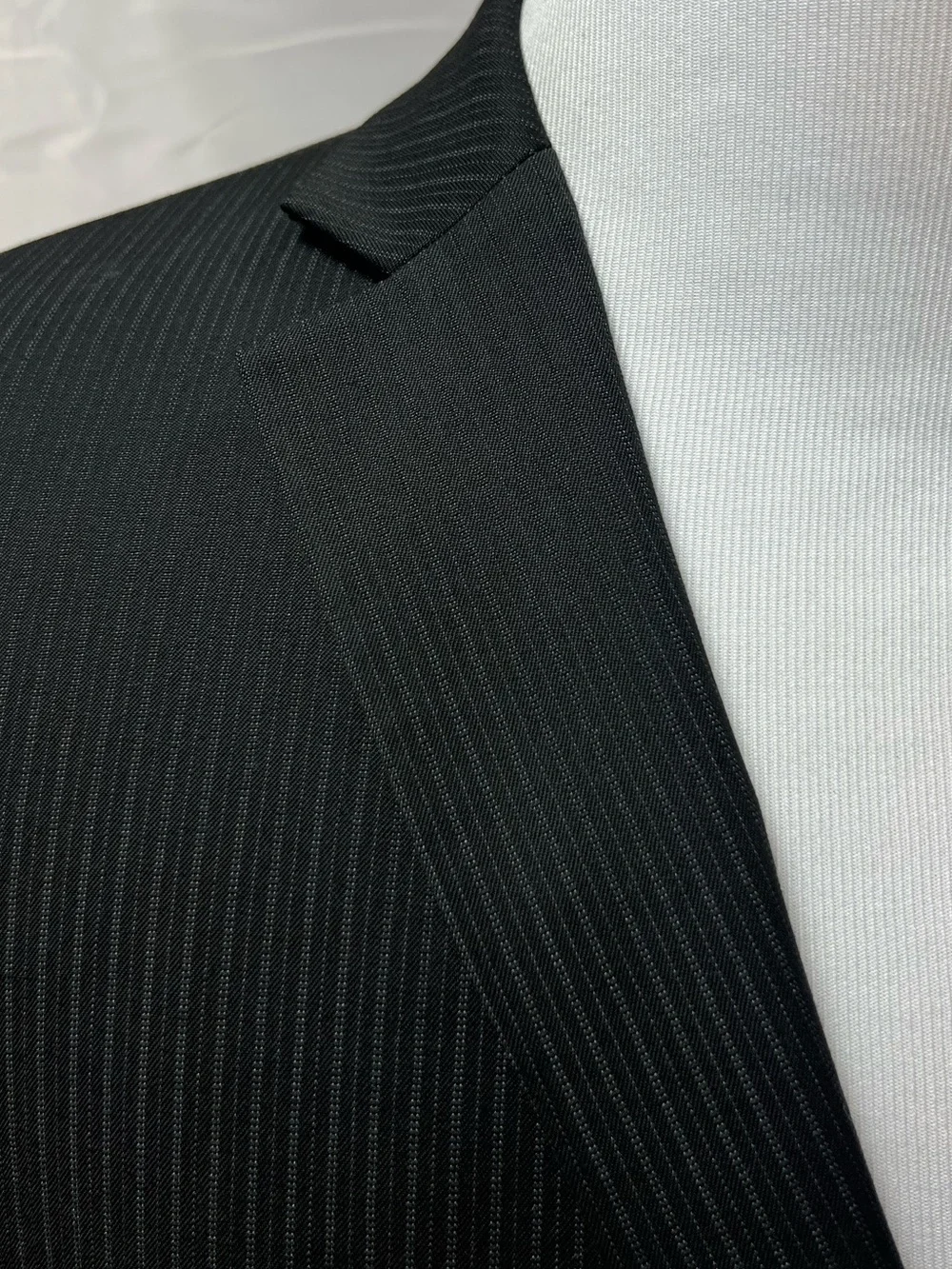 Joseph Abboud Men's 44S Blazer Jacket 38x27 Pants Black Pinstripe Suit